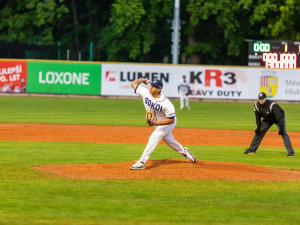 Hluboká válí. Tři výhry, padesátý homerun Minaříka a ofenzivní koncert Wittehoa
